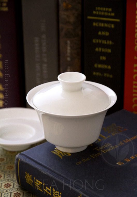 Utility Gaiwan: Classic White 150, view without saucer