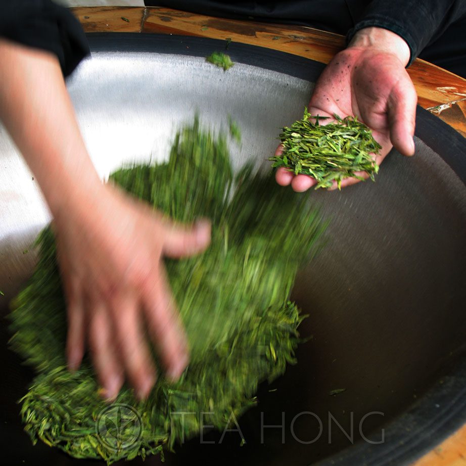 Longjing green tea roasting
