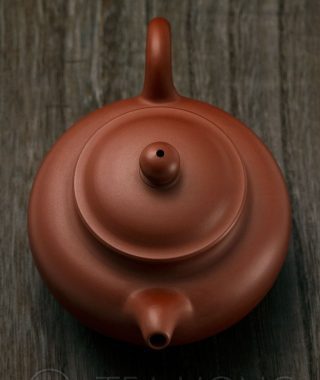 Yixing teapot by Min Ya Ping — Da Hong Pao