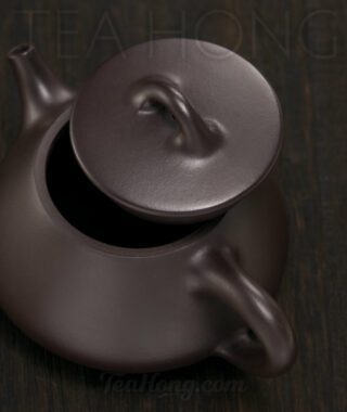 Hu Xiao Xiang: Stone Ladle Yixing teapot: lid open